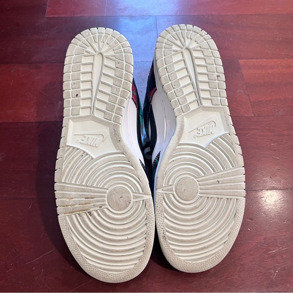 Dunk Low Premium 'Tartan Plaid' - Picture 4 of 7